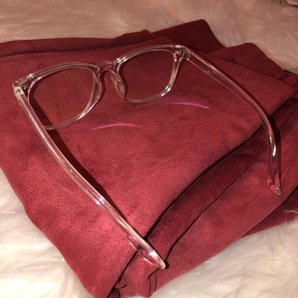 Clear Frame Blue Light Glasses - Picture 4 of 5